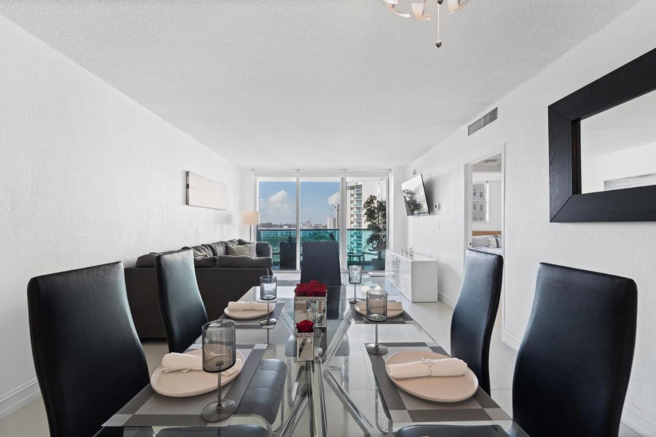 הוליווד Luxury Beachfront Condo Private Beach Access, Pool & Game Room!!! מראה חיצוני תמונה
