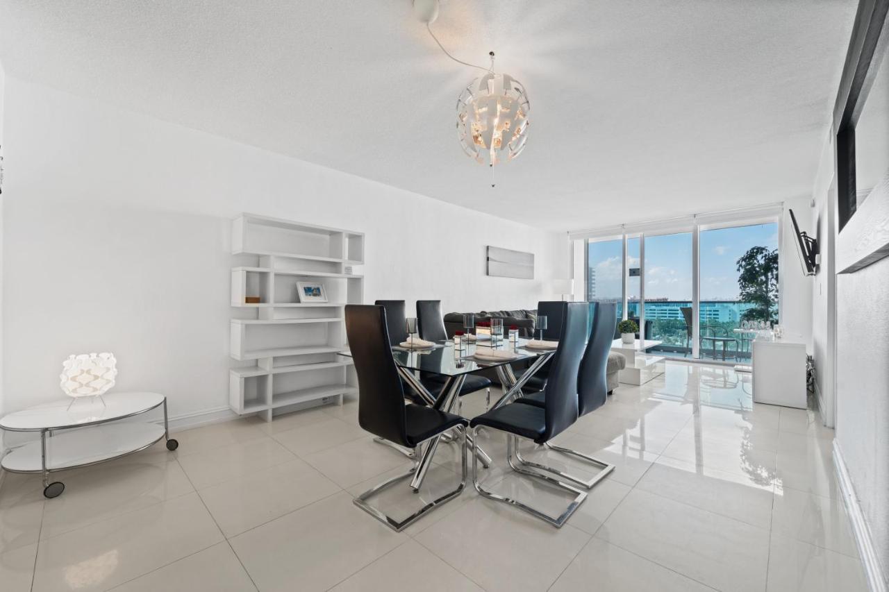 הוליווד Luxury Beachfront Condo Private Beach Access, Pool & Game Room!!! מראה חיצוני תמונה