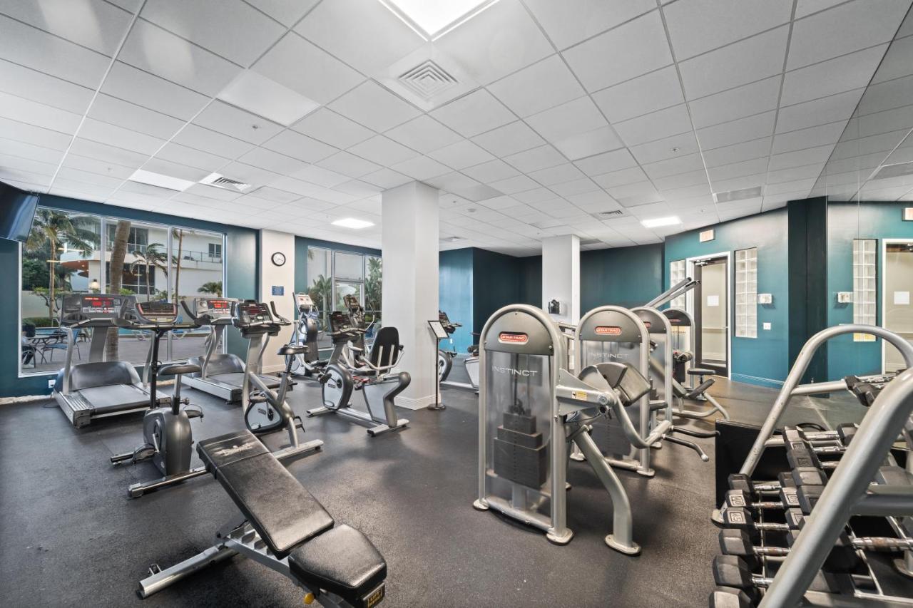 הוליווד Luxury Beachfront Condo Private Beach Access, Pool & Game Room!!! מראה חיצוני תמונה