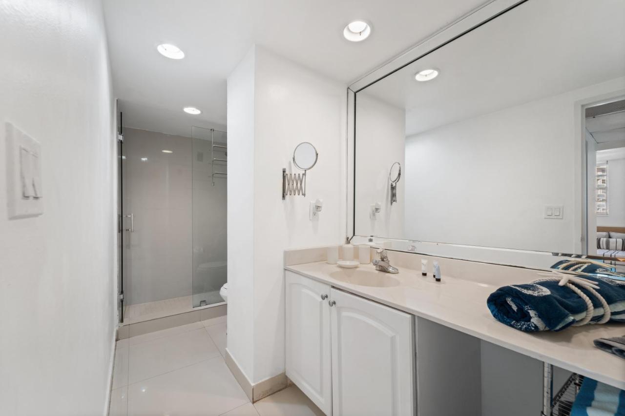 הוליווד Luxury Beachfront Condo Private Beach Access, Pool & Game Room!!! מראה חיצוני תמונה