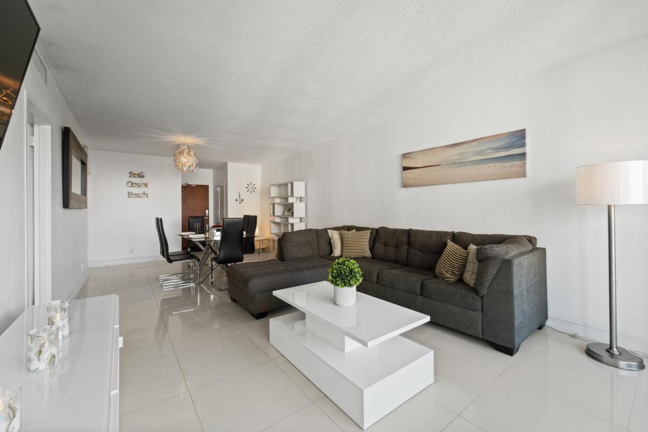 הוליווד Luxury Beachfront Condo Private Beach Access, Pool & Game Room!!! מראה חיצוני תמונה