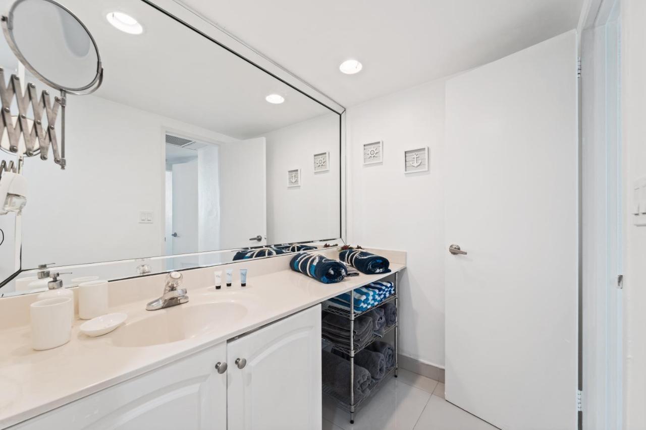 הוליווד Luxury Beachfront Condo Private Beach Access, Pool & Game Room!!! מראה חיצוני תמונה