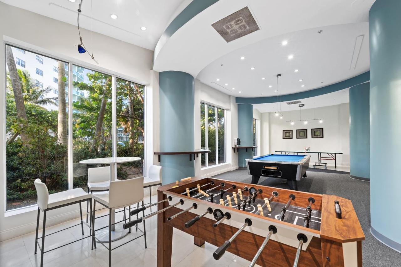 הוליווד Luxury Beachfront Condo Private Beach Access, Pool & Game Room!!! מראה חיצוני תמונה