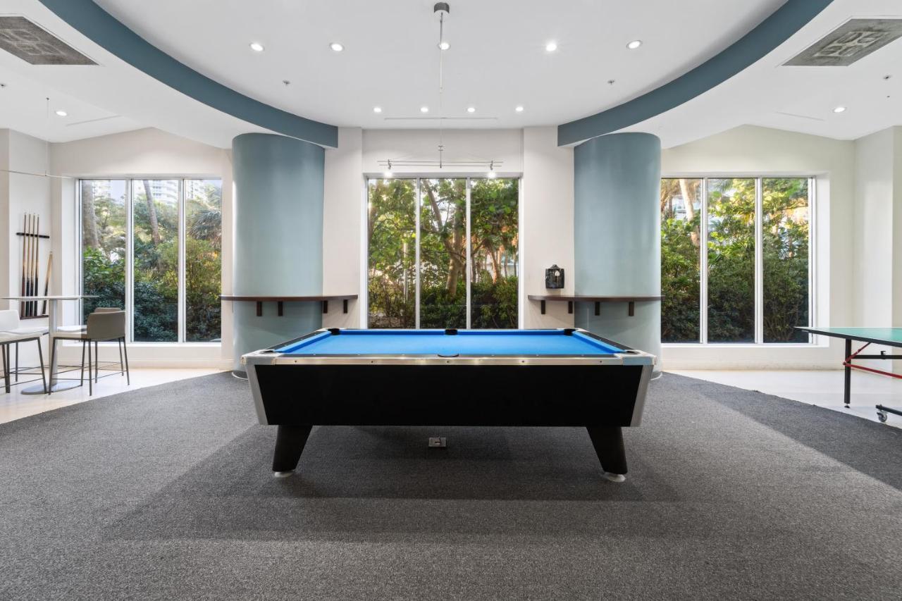 הוליווד Luxury Beachfront Condo Private Beach Access, Pool & Game Room!!! מראה חיצוני תמונה